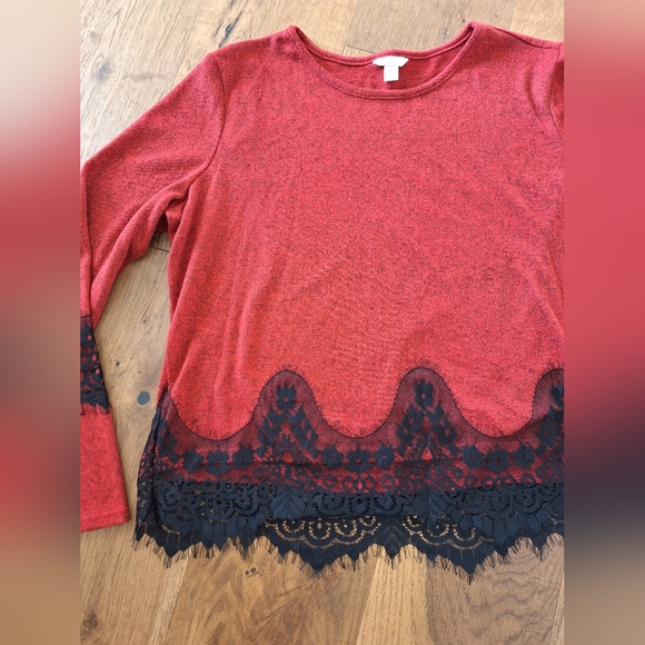 LS lace trim top - Picture 10 of 12